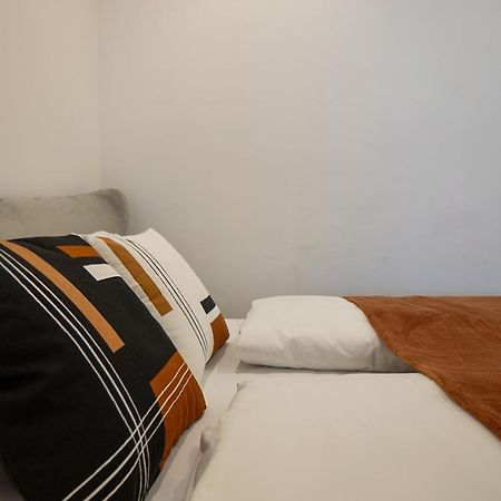 2-Rooms Apartment 10 Min Away From City Center Wien Eksteriør billede